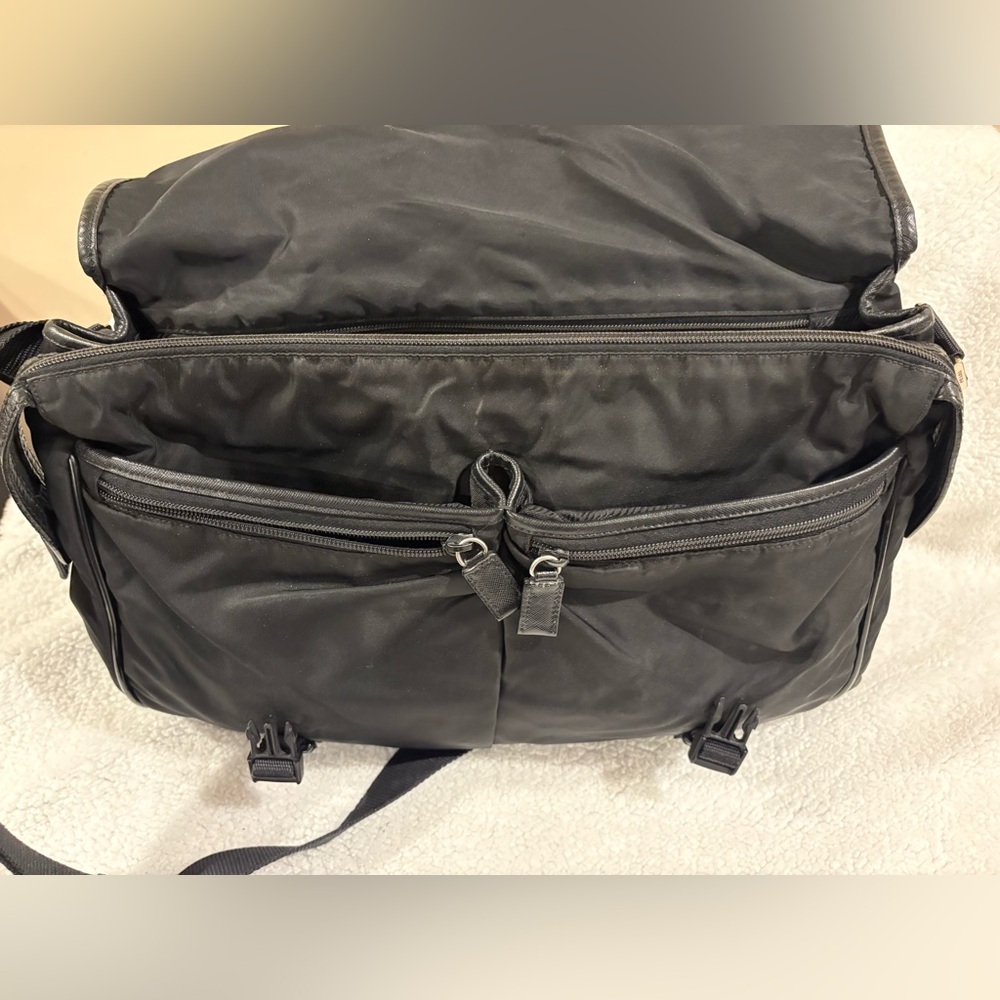 Prada Black Nylon Shoulder Bag 165 144940 - Picture 10 of 15